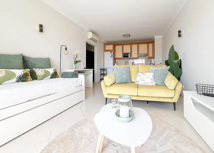 Marachique Sunlime דירה *